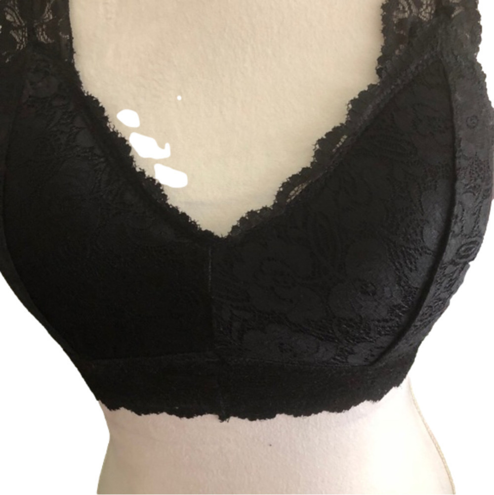 STRETCH Lace Bralette With Removable Bra Pads